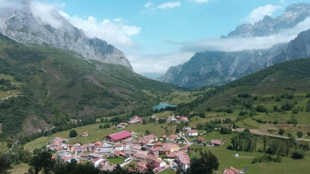 Casa Rural Pambuches Soto De Valdeon エクステリア 写真