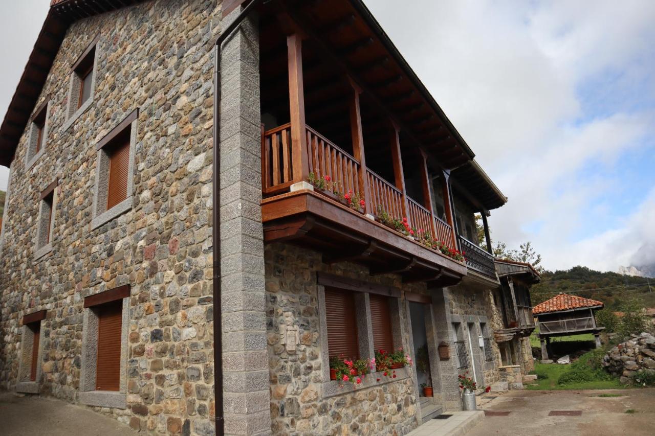 Casa Rural Pambuches Soto De Valdeon エクステリア 写真